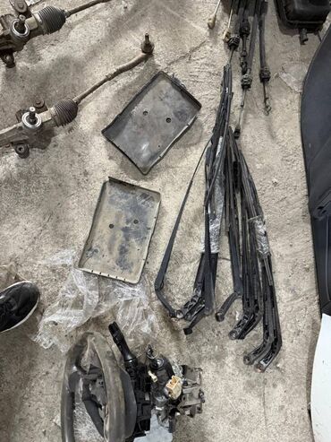 Digər avtomobil ehtiyat hissələri: Toyota Carolla ehtiyyat hisseleri — 8