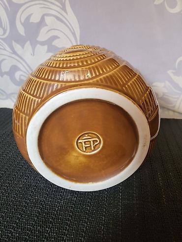 kosarka igracka: Vaza porcelanska Zajecar iz 70ih.god. Vaza porcelan — 9
