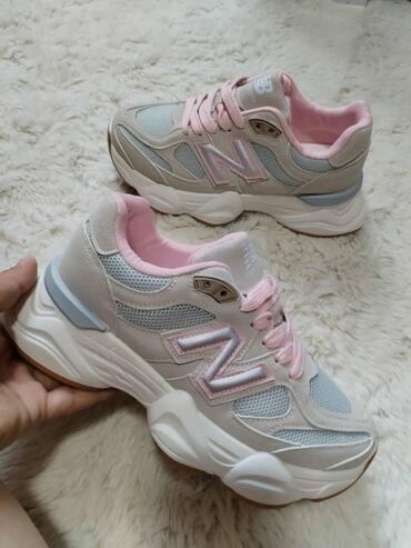 Patike: New balance 9060 patike 

Novo
Brojevi 36 do 41

fb Moja Kupovina 1 — 5