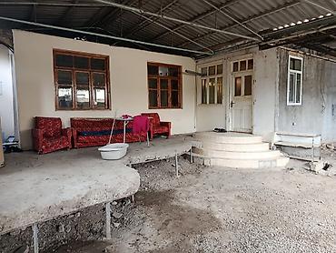 qalada satilan heyet evleri arenda az: 3 otaqlı, 56 kv. m, Kredit var, Orta təmir — 2