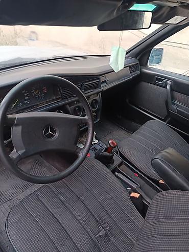 а 190: Mercedes-Benz 190: 1989 г., Механика, Седан — 3