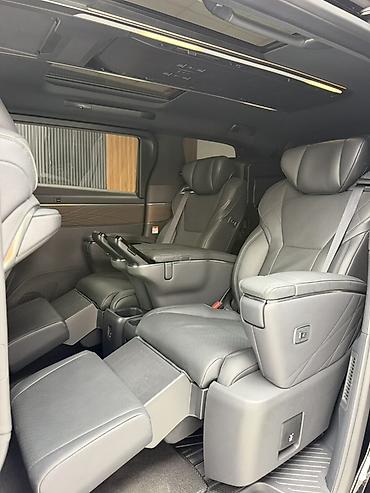 Toyota: Toyota Alphard: 2025 г., 2.5 л, Гибрид, Минивэн — 4