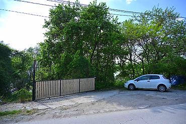 Kuće na prodaju: Prodajem splav u Ostružnici na odličnoj lokaciji. Pristup splavu je — 12