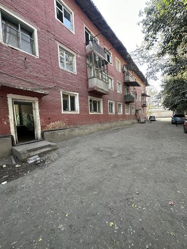 Продажа квартир: 3 комнаты, 55 м², Индивидуалка, 3 этаж, Старый ремонт