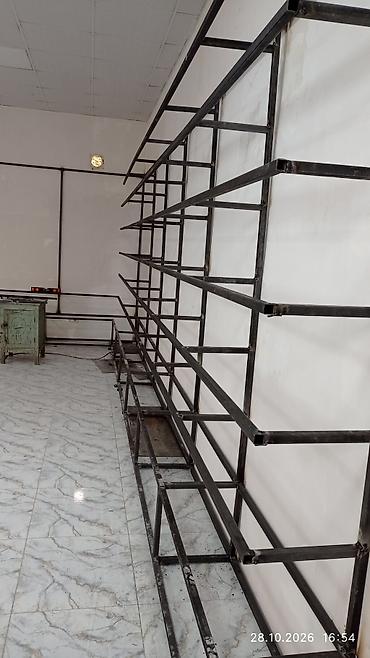 детские вешалки: Полки стеллажи для магазинов. принимаем заказы не дорого. качественно — 9