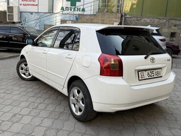 Toyota: Toyota Corolla: 2004 г., 1.5 л, Автомат, Бензиновая, Хэтчбэк — 4