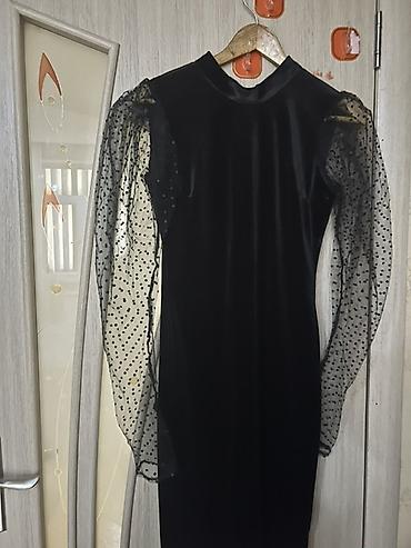 mexmer parca: Qara məxmər don – şifon qol detallı - Model: dizdən aşağı uzunluqda — 1