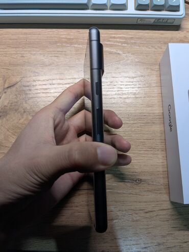 Google: Google Pixel 8, Новый, 128 ГБ, цвет - Черный — 12