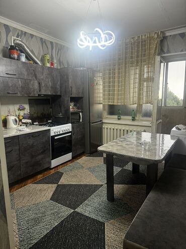 4 квартира: 2 комнаты, 60 м², Индивидуалка, 4 этаж, Косметический ремонт