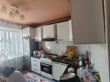 купить бу телевизор в бишкеке: Кухонный гарнитур сатылат срочно 3×5 болгон размерде баасы 35000