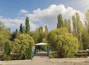 модылный дом: Продаются два одноэтажных коттеджа в зелёнке Лагуна-Сити. Цена 750$ за — 10