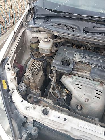 Toyota: Toyota Ipsum: 2002 г., Минивэн — 11