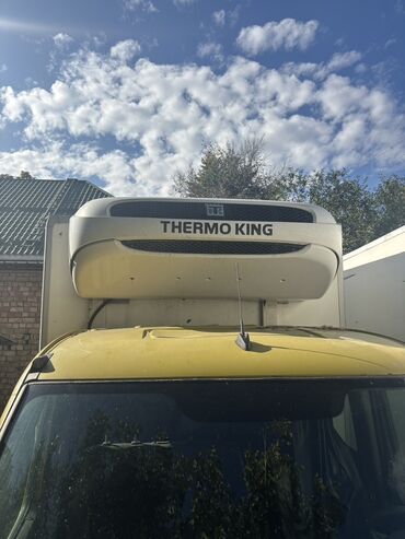 кофейня готовый бизнес: Холодильная установка для фургона Thermo King T-800R Spectrum