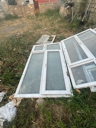 Ворота и комплектующие: Pəncərə və qapı çərçivələri müxtəlif ölçülərdə və formalarda