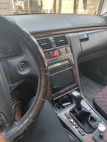 электр авто: Mercedes-Benz E-Class: 2001 г., 2 л, Кол менен иштөөчү, Бензин, Седан — 4