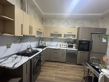 Çarpayılar: Metbex mebeli.qiymet 650 man.olcu 3.70/2.40. ustunde sekildeki gorunen