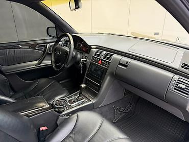 cl 63: Mercedes-Benz E-Class: 2000 г., 4.3 л, Автомат, Бензин, Седан — 9