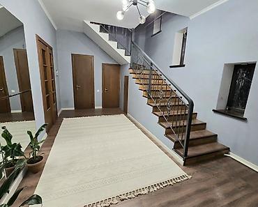 Продажа коттеджей и домов: ПРОДАЕТСЯ В ГОРОДЕ КАНТ (20 минут езды от Бишкека) просторный — 1