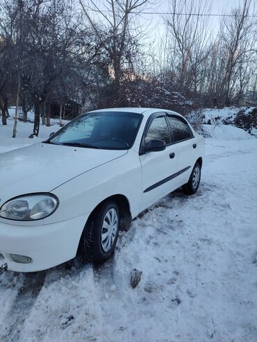 Daewoo: Daewoo Lanos: 2000 г., 1.5 л, Механика, Бензин