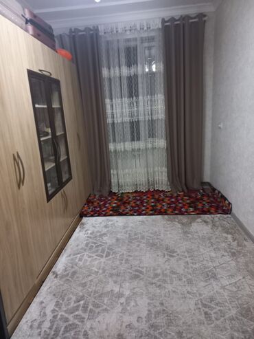 сдаётся квартира фучика: 2 комнаты, 45 м², Индивидуалка, 3 этаж, Косметический ремонт