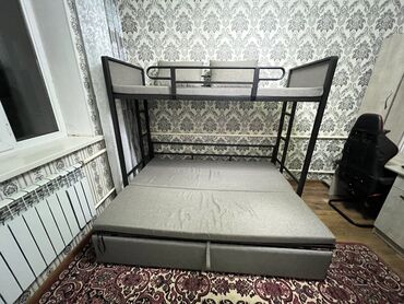 двухяростный диван: Диван-кровать, цвет - Серый, Б/у