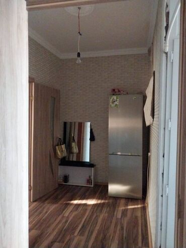 Uzunmüddətli kirayə mənzillər: Qaraçuxur qəsəbəsində 146 nömrəli tam orta məktəbin yaxınlığında — 5