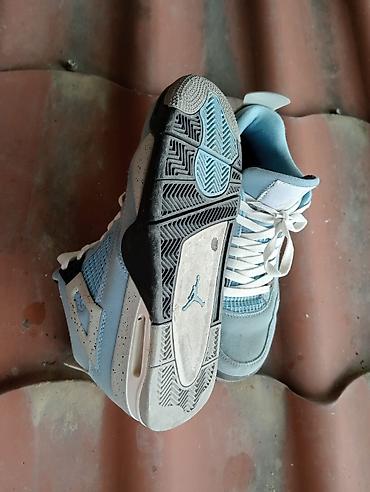 tutun siqaret: 39-40-41-42 ölçülərə də gedir Krossovka: Air Jordan 4 üslubunda, açıq — 2