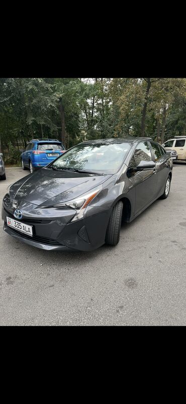работа в оше продавец: Toyota Prius: 2017 г., 1.6 л, Вариатор, Гибрид, Седан