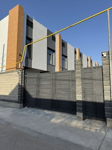 продаю дом киркомстроме: Таунхаус, 134 м², 5 комнат, Собственник, ПСО (под самоотделку)