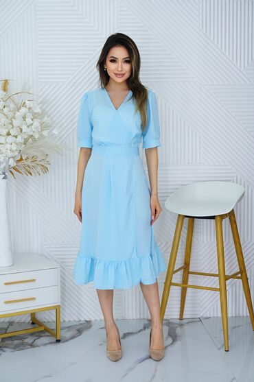 голубое платья: Повседневное платье, Made in KG, Лето, Длинная модель, На запах, S (EU 36), M (EU 38)
