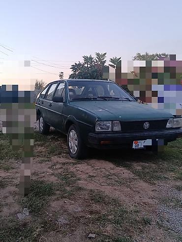 нетта л: Volkswagen Passat: 1983 г., 1.6 л, Механика, Бензин, Хэтчбэк — 3