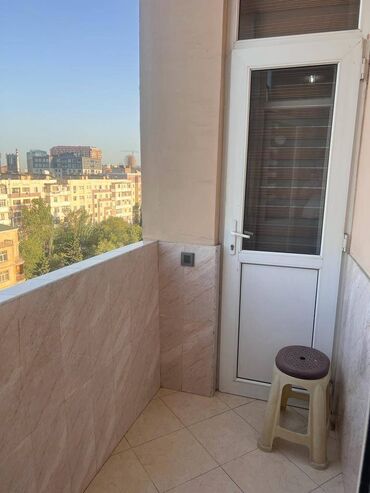 Yeni tikili: 9-cu mikrorayon, 4 otaqlı, Yeni tikili, m. Memar Əcəmi, 147 kv. m — 18