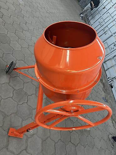 Бетономешалки, смесители: Экс калибр Бетономешалка 160л 800ват 220ват Доставка по городу — 10