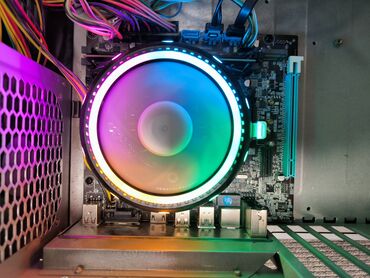 ddr4 8gb ram qiymeti: I3 3th 8 gb ram max 16 gb eləmək mümkündür 128 ssd vga gt 630 2gb