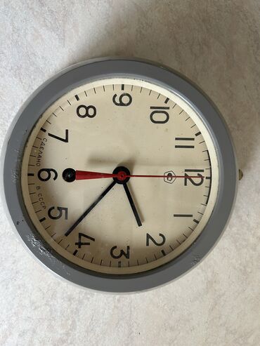 электрические часы: Раритет Ссср.Часы Корабельные.антимагнитные судовые с ключом 1971 год