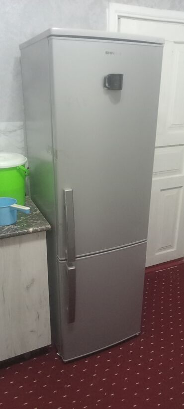 був холодильник: Холодильник Shivaki, Двухкамерный, 180 *