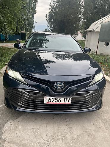 элктро машина: Toyota Camry: 2020 г., 2.5 л, Автомат, Гибрид, Седан — 1