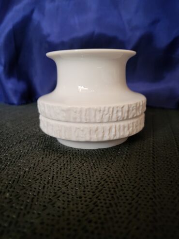 Vaze i saksije: Vaza, bоја - Bela, Novo — 1