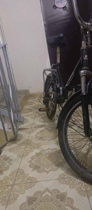 İdman velosipedləri: İşlənmiş Şose velosipedi Stels, 22", sürətlərin sayı: 7, Ünvandan götürmə — 12