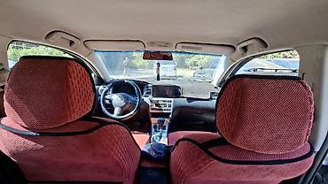 6 дыр: Toyota : 2005 г., Автомат, Хетчбек — 1