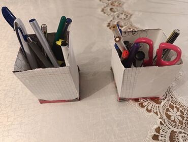 Qələm qabları: Öz Əl işimdir. Əl əməyim sayəsində ərsəyə gəlib. Əl işi olan bu iki — 21