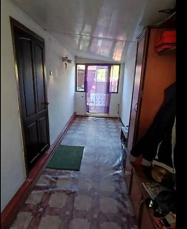 продаеться дом: 2 комнаты, 70 м², 3 соток, Бишкек, Маевка с. Собственник — 2