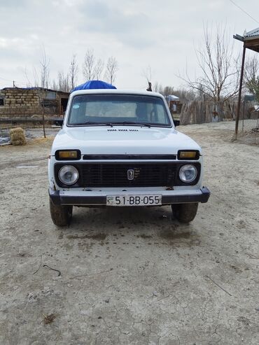 niva maşını: VAZ (LADA) 4x4 Niva: 0.4 l | 1993 il