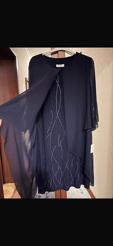 52 razmer, etiketi üzərindədi, ölçü düz gəlmədiyi üçün satılır