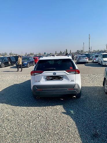 авто ижара: Toyota RAV4: 2021 г., 2.5 л, Автомат, Гибрид, Кроссовер — 3