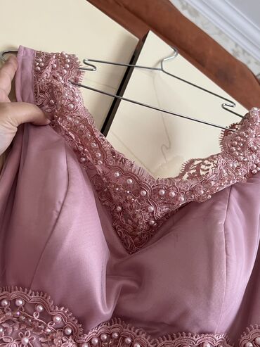 Ziyafət donları: 350 manata nişan üçün alınıb. 1 defe nişanda geyinilib — 7