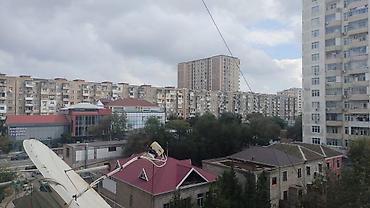 goranboyda ev satilir: Bakı, Əhmədli, 3 otaqlı, Köhnə tikili, m. Əhmədli, 80 kv. m — 1
