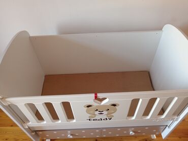 декоративный камин для квартиры: Для девочки и мальчика, Б/у, Четырехугольная, Колыбель, С механизмом качания