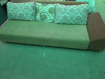 кухный диван: Прямой диван, цвет - Коричневый, Б/у