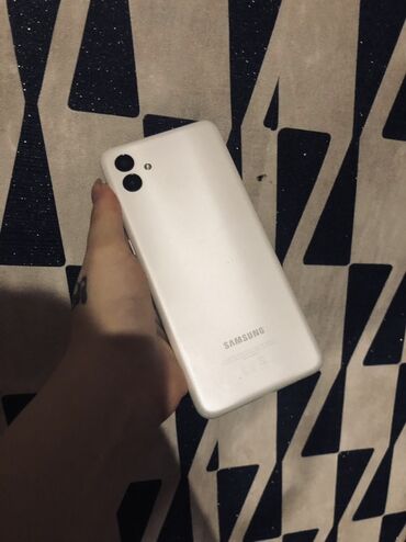 samsung a02s ekran: Samsung Galaxy A04, rəng - Ağ